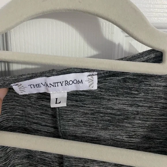 Size Large form fitting grey dress - Picture 3 of 5